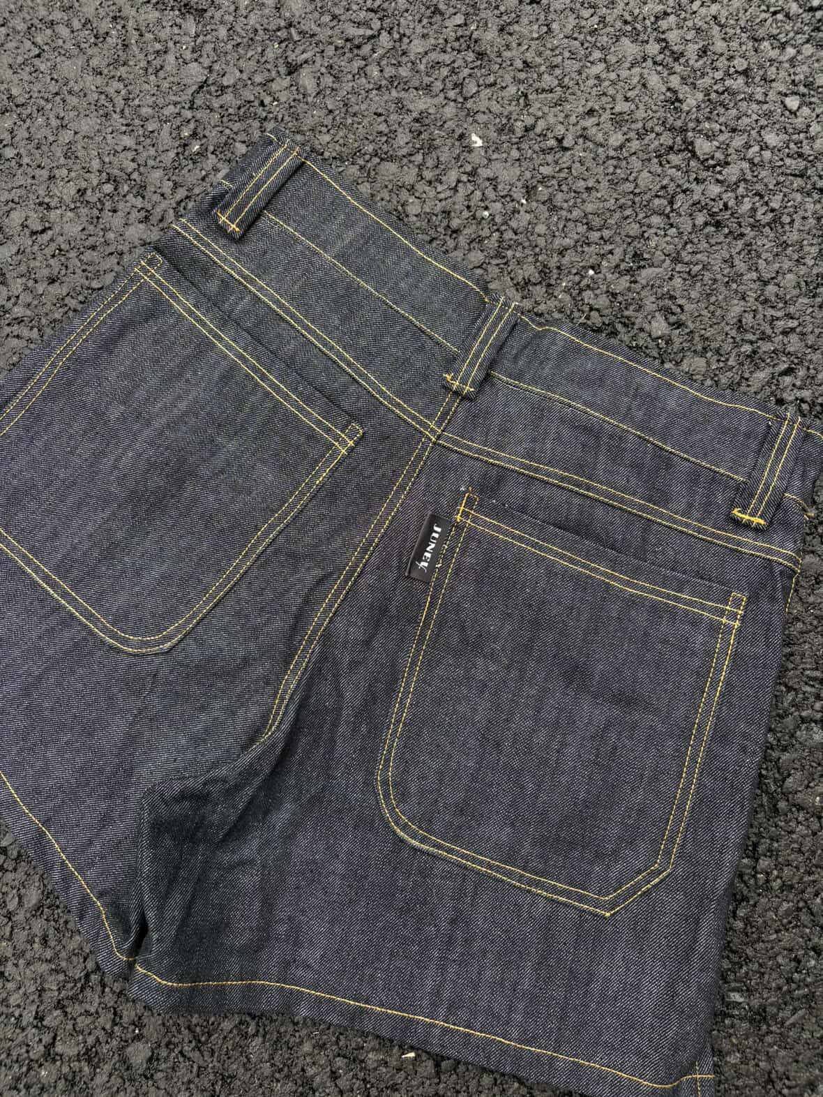 Short Jeans