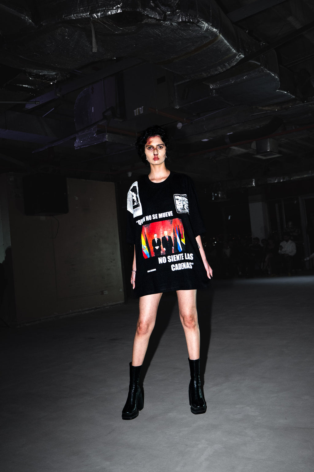 LaPriest T-Shirt “Quien no se mueve no siente las cadenas”